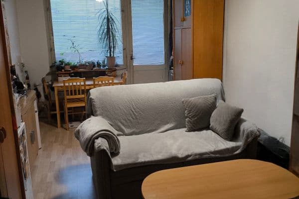 Prenájom bytu 2-izbový 42 m², Jablonecká, Praha Prenájom bytu 2-izbový 42 m², Jablonecká, Praha