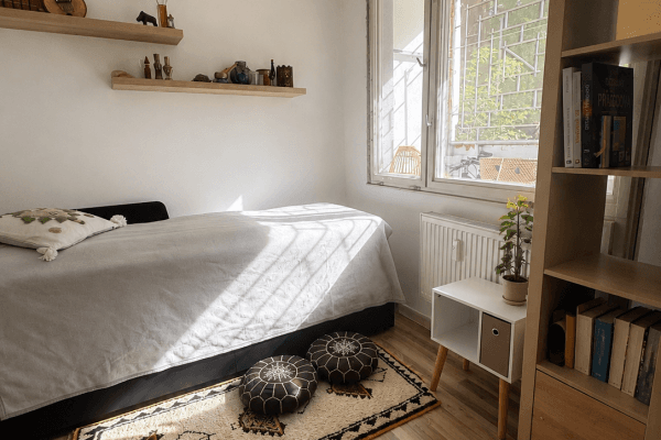 Prenájom bytu 2-izbový 42 m², Jablonecká, Praha Prenájom bytu 2-izbový 42 m², Jablonecká, Praha