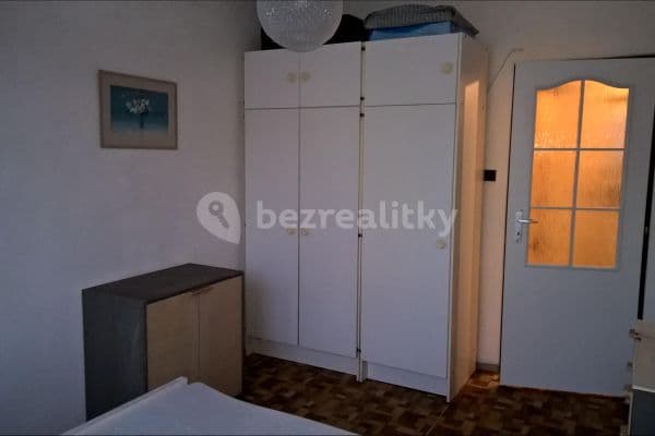 Prenájom bytu 3-izbový 70 m², Radimovická, Praha Prenájom bytu 3-izbový 70 m², Radimovická, Praha