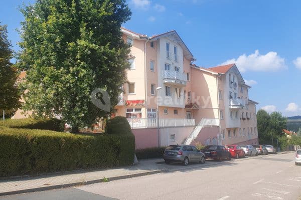 Prenájom bytu 1-izbový 39 m², Spořická, Praha Prenájom bytu 1-izbový 39 m², Spořická, Praha