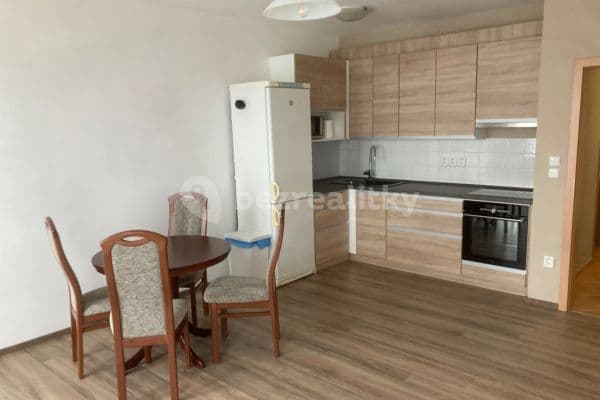 Prenájom bytu 1-izbový 40 m², Názovská, Praha Prenájom bytu 1-izbový 40 m², Názovská, Praha