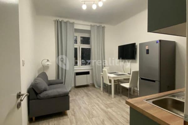 Prenájom bytu 2-izbový 44 m², Dolní, Praha 4