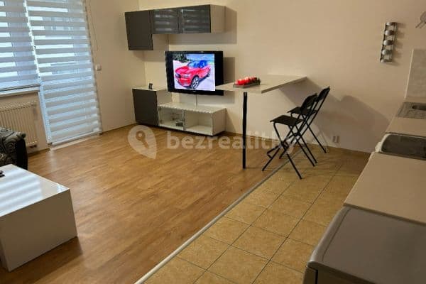 Prenájom bytu 2-izbový 55 m², Tomáše Garrigue Masaryka, Lanškroun Prenájom bytu 2-izbový 55 m², Tomáše Garrigue Masaryka, Lanškroun