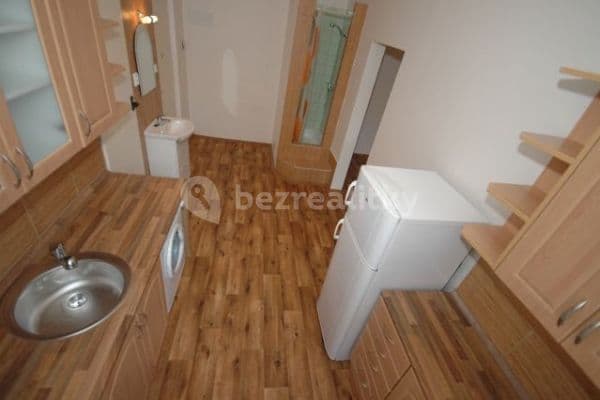 Prenájom bytu 2-izbový 43 m², Rokycanova, Praha Prenájom bytu 2-izbový 43 m², Rokycanova, Praha