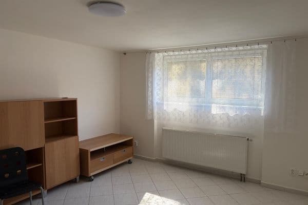 Prenájom bytu 2-izbový 45 m², Došlíkova, Brno Prenájom bytu 2-izbový 45 m², Došlíkova, Brno