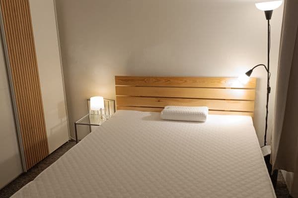 Prenájom bytu 1-izbový 25 m², U Pergamenky, Praha Prenájom bytu 1-izbový 25 m², U Pergamenky, Praha