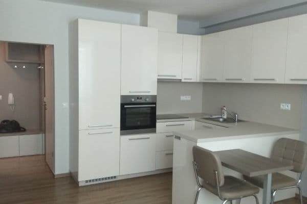 Prenájom bytu 1-izbový 37 m², Litovelská, Olomouc Prenájom bytu 1-izbový 37 m², Litovelská, Olomouc