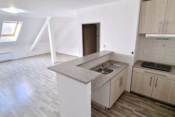 Prenájom bytu 1-izbový 46 m², Zdařilá, Praha Prenájom bytu 1-izbový 46 m², Zdařilá, Praha