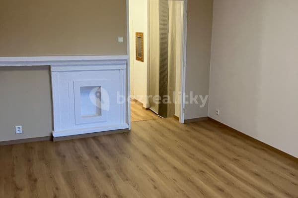 Prenájom bytu 1-izbový 42 m², Šrobárova, Praha Prenájom bytu 1-izbový 42 m², Šrobárova, Praha