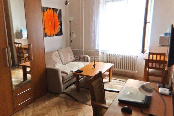 Prenájom bytu 1-izbový 24 m², Nad Kajetánkou, Praha, Praha