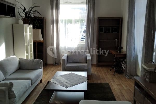Prenájom bytu 2-izbový 72 m², Kollárova, Kutná Hora Prenájom bytu 2-izbový 72 m², Kollárova, Kutná Hora