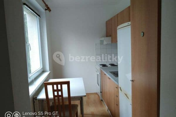 Prenájom bytu 1-izbový 29 m², Višňová, Milovice