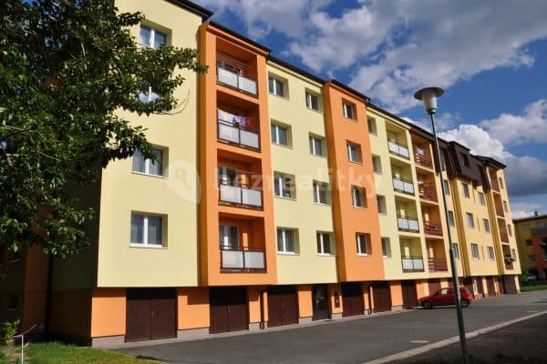 Prenájom bytu 3-izbový 80 m², Volmanova, Čelákovice