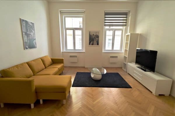 Prenájom bytu 1-izbový 49 m², Kamenická, Praha, Praha Prenájom bytu 1-izbový 49 m², Kamenická, Praha, Praha