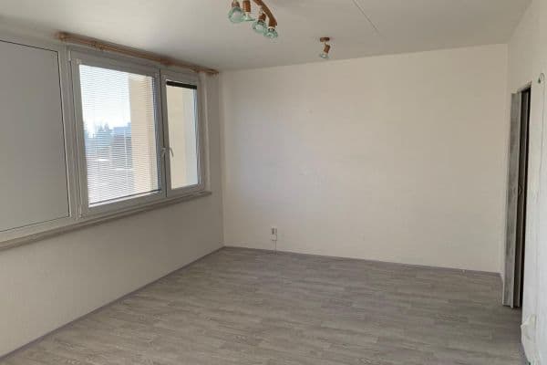 Prenájom bytu Garsoniéra 38 m², Běchorská, Praha Prenájom bytu Garsoniéra 38 m², Běchorská, Praha