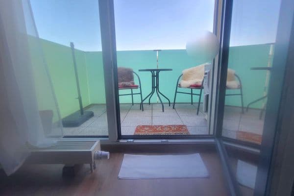 Prenájom bytu 2-izbový 61 m², Petržílkova, Praha Prenájom bytu 2-izbový 61 m², Petržílkova, Praha