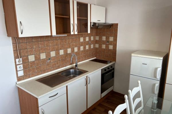 Prenájom bytu 1-izbový 34 m², Tkalcovská, Brno Prenájom bytu 1-izbový 34 m², Tkalcovská, Brno