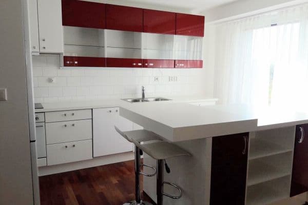 Prenájom bytu 2-izbový 60 m², Nad Strouhou, Praha Prenájom bytu 2-izbový 60 m², Nad Strouhou, Praha