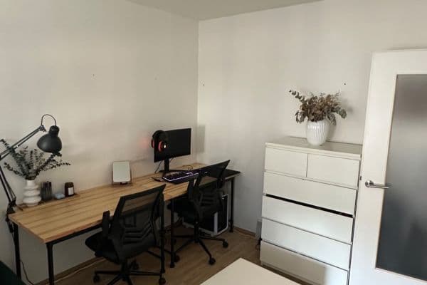 Prenájom bytu 1-izbový 31 m², Svojšovická, Praha, Praha Prenájom bytu 1-izbový 31 m², Svojšovická, Praha, Praha