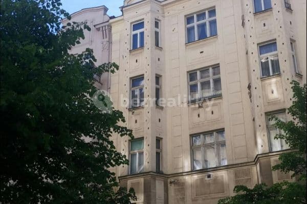 Prenájom bytu 3-izbový 74 m², Kolínská, Praha Prenájom bytu 3-izbový 74 m², Kolínská, Praha