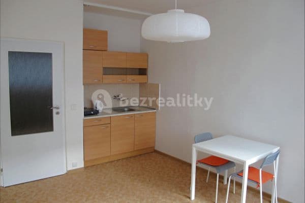 Prenájom bytu 1-izbový 25 m², Halasovo náměstí, Brno, Jihomoravský kraj