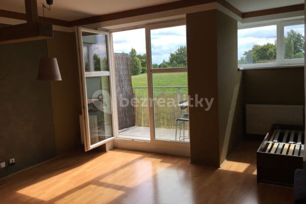 Prenájom bytu 3-izbový 67 m², Komenského, Horoměřice Prenájom bytu 3-izbový 67 m², Komenského, Horoměřice