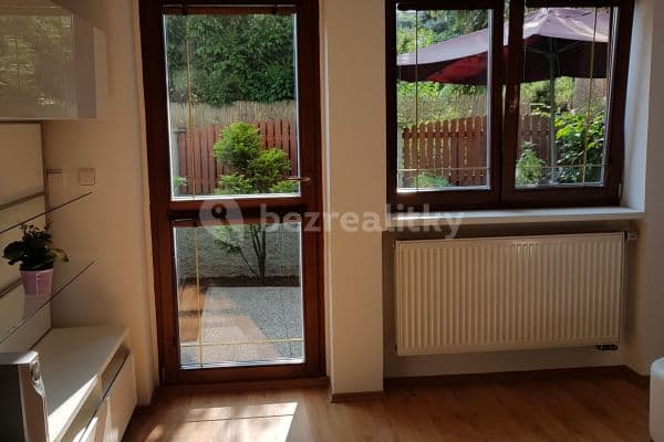 Prenájom bytu 2-izbový 90 m², Rotalova, Brno-sever Prenájom bytu 2-izbový 90 m², Rotalova, Brno-sever