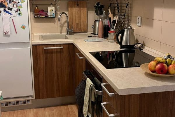 Prenájom bytu 2-izbový 45 m², Hrubého, Praha 8 Prenájom bytu 2-izbový 45 m², Hrubého, Praha 8