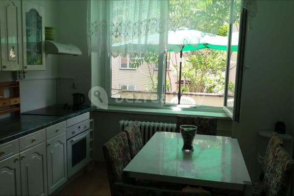Prenájom bytu 1-izbový 45 m², Na Klaudiánce, Praha Prenájom bytu 1-izbový 45 m², Na Klaudiánce, Praha