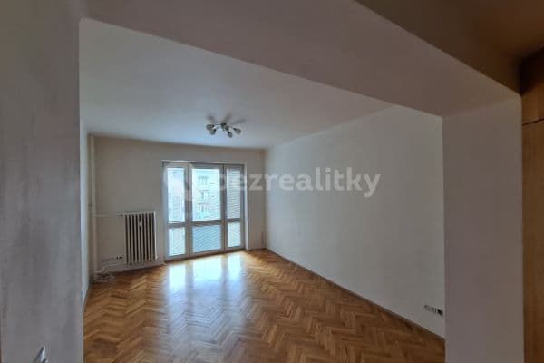 Prenájom bytu 3-izbový 74 m², Arménská, Praha 10 Prenájom bytu 3-izbový 74 m², Arménská, Praha 10