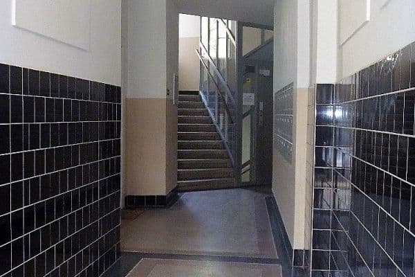 Prenájom nebytového priestoru 81 m², Lotyšská, Praha 6 Prenájom nebytového priestoru 81 m², Lotyšská, Praha 6