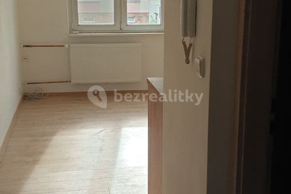Prenájom bytu Garsoniéra 23 m², U Porcelánky, Chodov Prenájom bytu Garsoniéra 23 m², U Porcelánky, Chodov