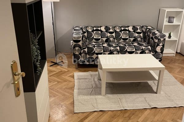 Prenájom bytu 1-izbový 35 m², Baranova, Praha Prenájom bytu 1-izbový 35 m², Baranova, Praha