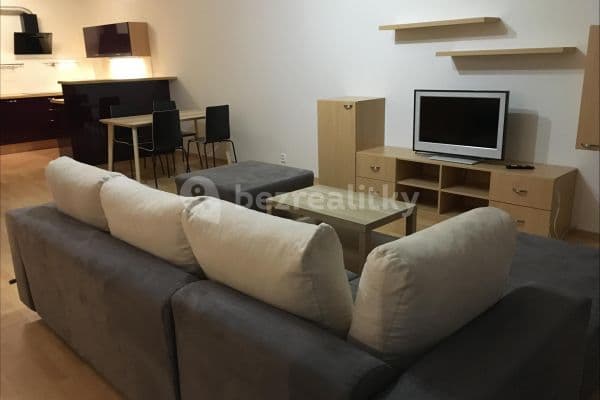 Prenájom bytu 2-izbový 80 m², Vrbenského, Praha - Holešovice Prenájom bytu 2-izbový 80 m², Vrbenského, Praha - Holešovice