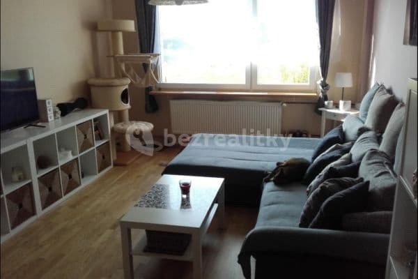 Prenájom bytu 3-izbový 80 m², Bratronice Prenájom bytu 3-izbový 80 m², Bratronice
