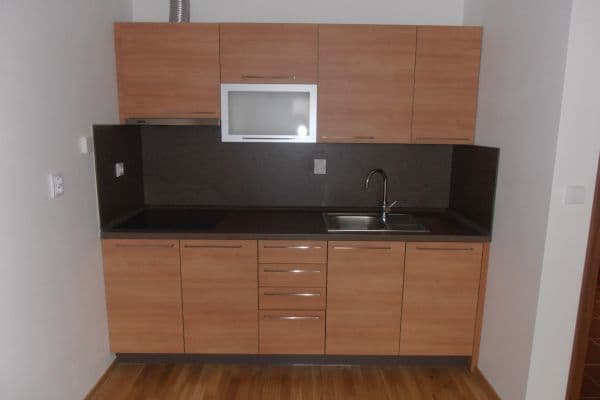 Prenájom bytu 2-izbový 53 m², Čechova, Poděbrady, Středočeský kraj Prenájom bytu 2-izbový 53 m², Čechova, Poděbrady, Středočeský kraj