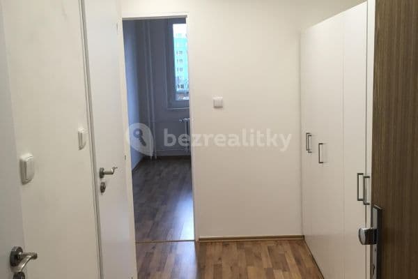 Prenájom bytu 2-izbový 46 m², Výletní, Praha-Libuš Prenájom bytu 2-izbový 46 m², Výletní, Praha-Libuš