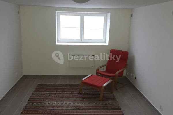 Prenájom bytu 1-izbový 20 m², Šperlova, Praha Prenájom bytu 1-izbový 20 m², Šperlova, Praha