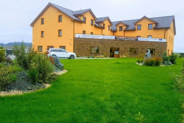 Prenájom bytu 2-izbový 50 m², Rostoklaty Prenájom bytu 2-izbový 50 m², Rostoklaty