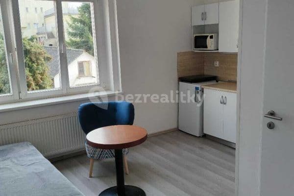 Prenájom bytu Garsoniéra 22 m², Pod Karlovarskou silnicí, Praha 6 Prenájom bytu Garsoniéra 22 m², Pod Karlovarskou silnicí, Praha 6