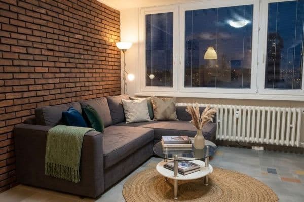 Prenájom bytu 2-izbový 41 m², Mezipolí, Prenájom bytu 2-izbový 41 m², Mezipolí,