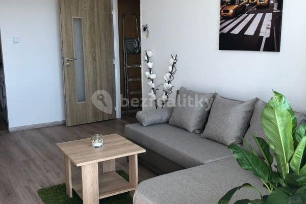 Prenájom bytu 2-izbový 38 m², Lovosická, Prenájom bytu 2-izbový 38 m², Lovosická,