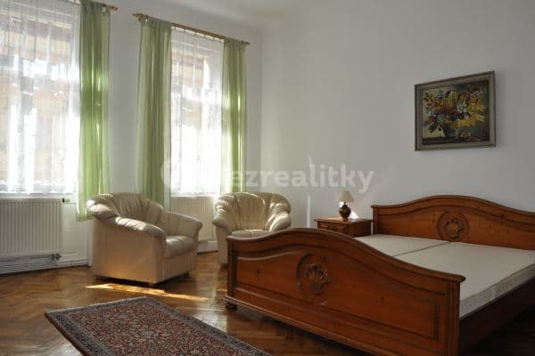Prenájom bytu 2-izbový 86 m², Polská, Hlavní město Praha Prenájom bytu 2-izbový 86 m², Polská, Hlavní město Praha