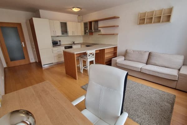 Prenájom bytu 2-izbový 68 m², Kovanecká, Hlavní město Praha Prenájom bytu 2-izbový 68 m², Kovanecká, Hlavní město Praha