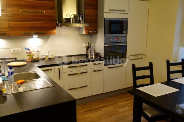Prenájom bytu 2-izbový 69 m², Na Maninách, Praha Prenájom bytu 2-izbový 69 m², Na Maninách, Praha