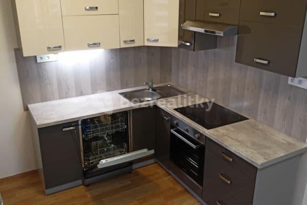 Prenájom bytu 2-izbový 62 m², Hlučkova, Praha Prenájom bytu 2-izbový 62 m², Hlučkova, Praha