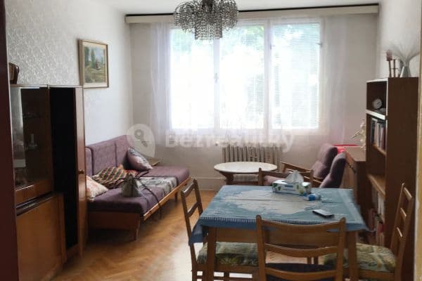 Prenájom bytu 3-izbový 64 m², sídliště U Nádraží, Jindřichův Hradec Prenájom bytu 3-izbový 64 m², sídliště U Nádraží, Jindřichův Hradec