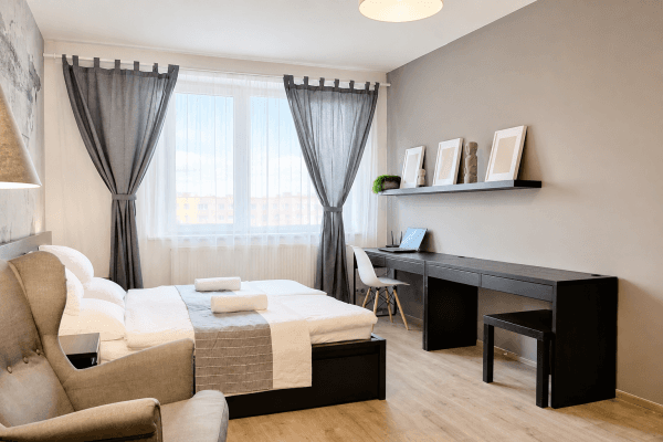 Prenájom bytu 1-izbový 34 m², Freyova, Praha Prenájom bytu 1-izbový 34 m², Freyova, Praha