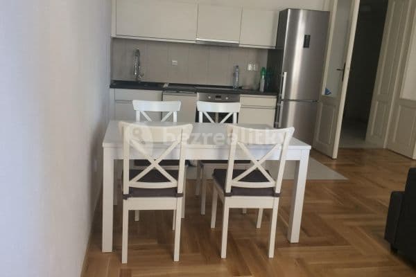 Prenájom bytu 2-izbový 65 m², Slovenská, Olomouc Prenájom bytu 2-izbový 65 m², Slovenská, Olomouc