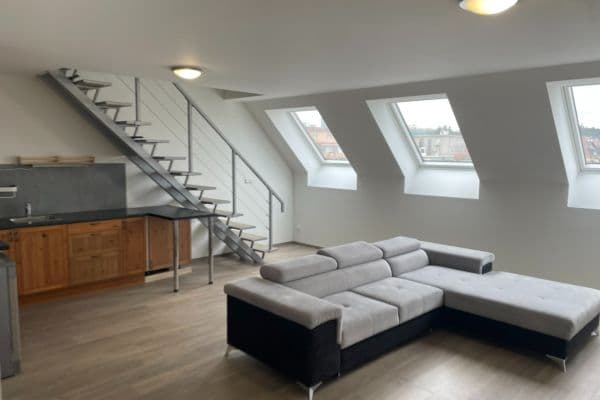 Prenájom bytu 2-izbový 81 m², V Olšinách, Hlavní město Praha Prenájom bytu 2-izbový 81 m², V Olšinách, Hlavní město Praha